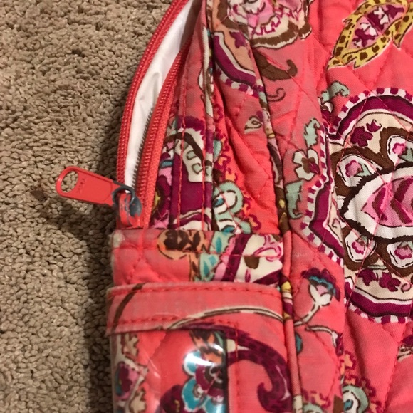 Vera Bradley Lunch Bag - Picture 3 of 8